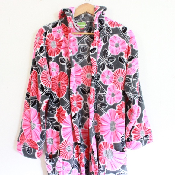 Vera Bradley Cherry Blossoms Fleece Robe - Picture 4 of 10